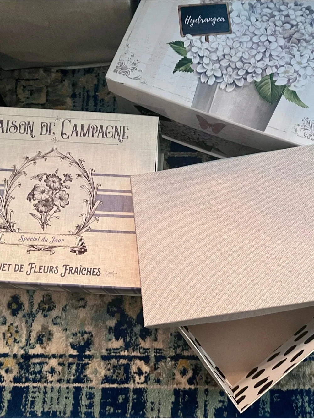 Decorative Storage Boxes. In small mdm & large sizes. Includes 15 wood hangers